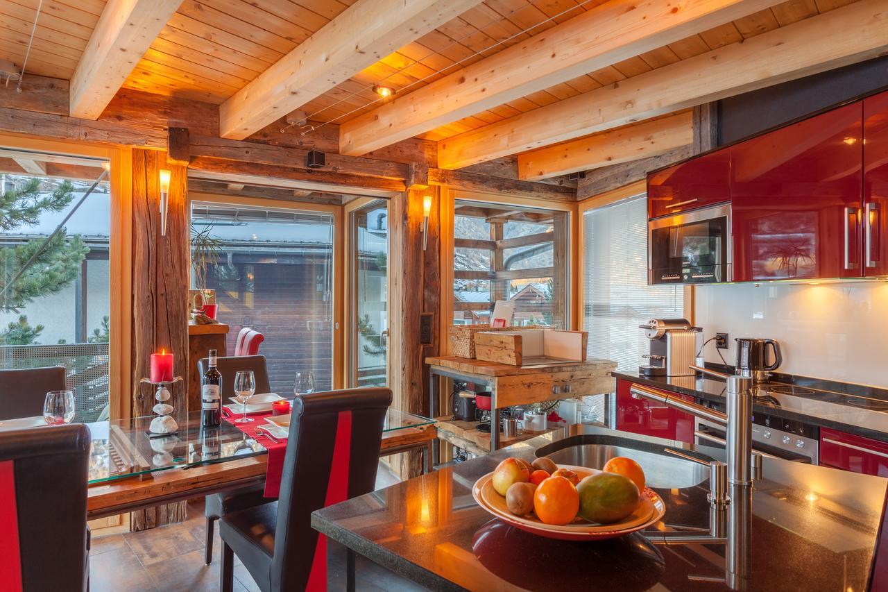 Chalet Schwalbennest Zermatt Exterior photo